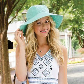 SEA BREEZE BUCKET HAT
